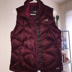 the north face MAROON {rare} puff vest